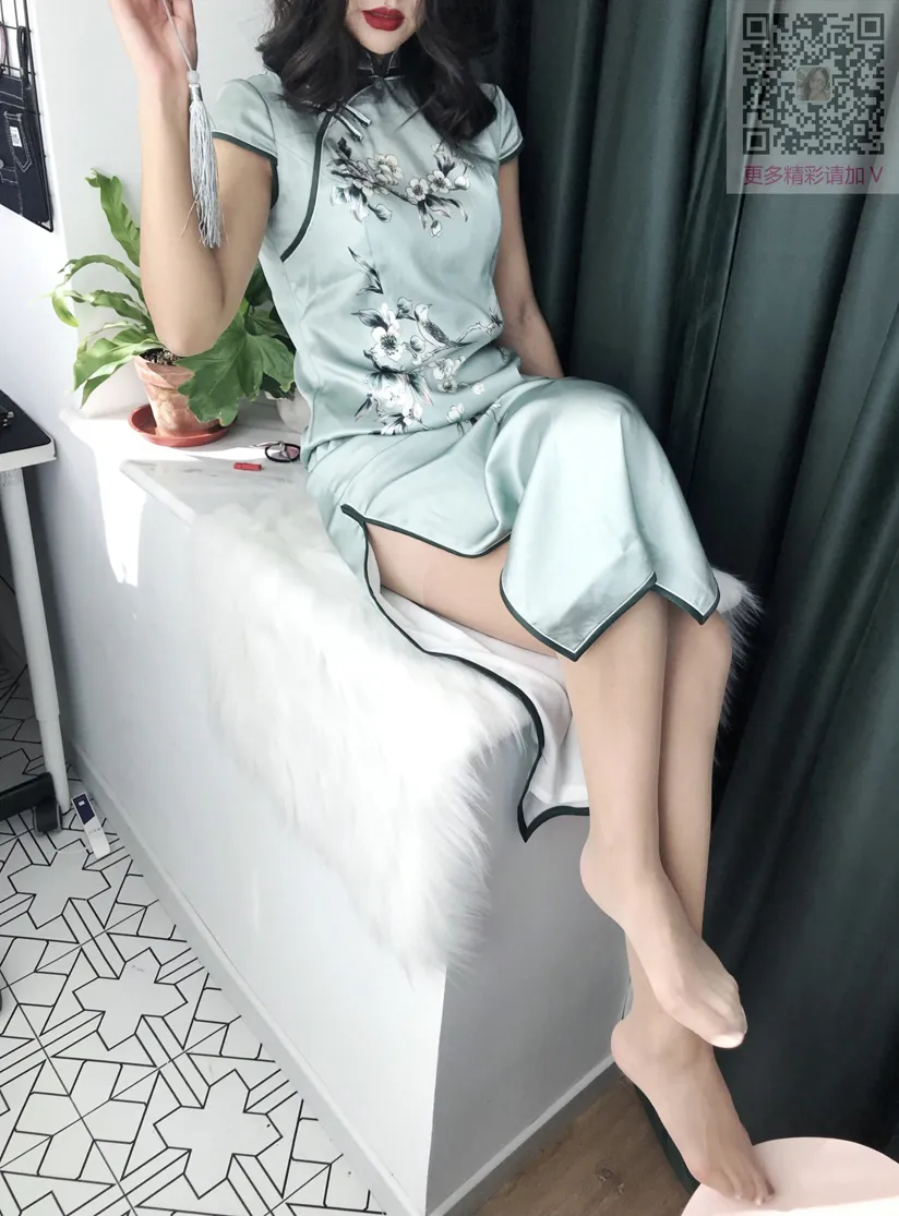 [Mzsock] NO.115 Sister Nia Qiaoqiao’s sexy cheongsam at home street photography#[64P]-49